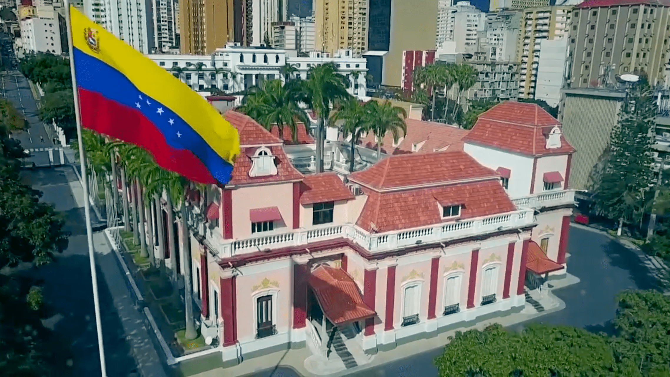 File: Miraflores Palace In Caracas, Venezuela (Wikimedia Commons) 